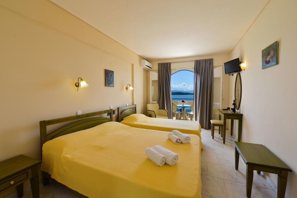 Hotel Niras Нідрі Екстер'єр фото